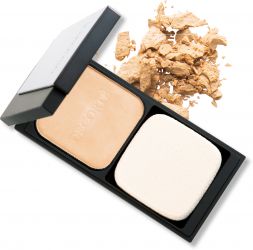 サラリと軽やかなのに透明感とカバー力を実現
ザ パウダーファンデーション SPF20・PA++ 全7色 各¥5,000(セット価格)/コス メデコルテ