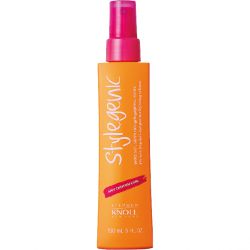 柔らかな質感でカールを長時間キープするカール専用ローション。
スティーブンノルスタイルジェニックエアリー シフォンカール 150ml ¥1,400(編集部調べ)/コーセー