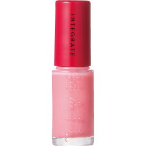 透け感のあるピンクでキュートな雰囲気に。<br>インテグレート ネールズN PK311¥350(編集部調べ)/資生堂
