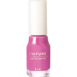 ひと塗りでムラなく鮮やかに発色。遊び心のあるパープル。<br>ちふれ ネイル エナメル 347 ¥320/ちふれ化粧品