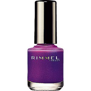 1度塗りでもパキッと発色。偏光パールで立体的に。<br>
スピーディ フィニッシュ115¥600/リンメル