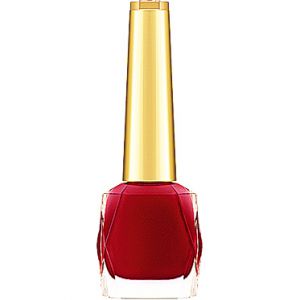 軽やかにのびてツルンと仕上がる。塗りたての発色が長持ち。<br>
エレガンス ネイルケア カラー 19 ¥2,500/エレガンス コスメティックス