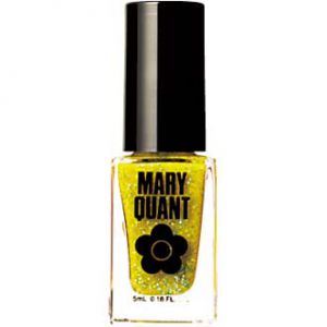 グリーンラメが入ったレモンイエロー。<br>
ネイル ポリッシュ 024¥1,300/マリークヮント