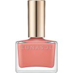 ツヤをそのままのせたような質感が絶品。ルナソル ネイルポリッシュ 02¥ 2,000/カネボウ化粧品(5/15発売)