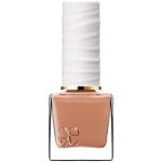 ムラなく塗れてツルンとした仕上がりに。エレガンス クルーズ フローリック ネイルラッカーBR04¥1,500/エレガンス コスメティックス