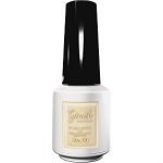 澄んだシアーホワイトで上品に<br />ジェルネイル成分配合。速乾性と持ちの良さが好評。ジーニッシュマニキュアNo.79マグノリア¥1,210/コスメ・デ・ボーテ